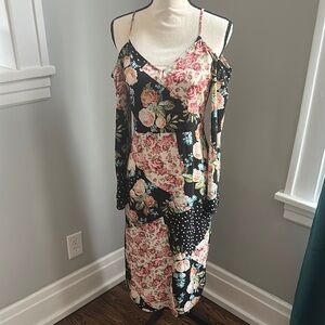 Whimsically romantic Topshop Floral Cold Shoulder Dress
